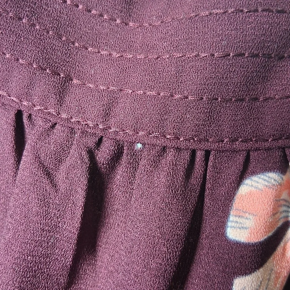 Lauren Conrad Medium Floral Top Long Sleeve Purple - Picture 6 of 7